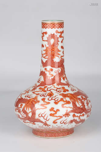 Chinese iron red porcelain vase, Qianlong mark.