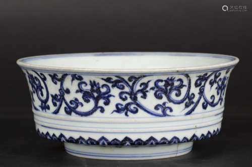 Chinese blue and white porcelain bowl, Xuande mark.