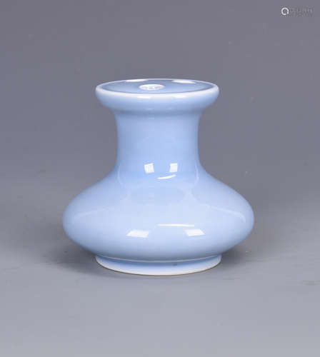 Chinese Clair de Lune porcelain vase, Qianlong mark.