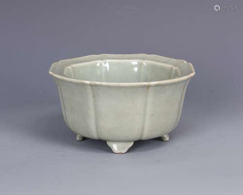 Chinese celadon porcelain planter, Qianlong mark.