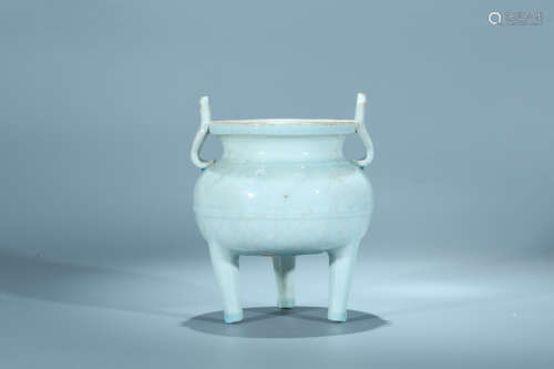 Chinese Yingqing porcelain incense burner.