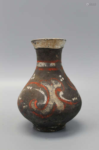 Chinese Han dynasty pottery vase.