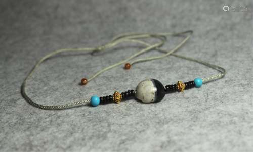 CHINESE AGATE, 18K GOLD AND TURQUOISE BEADS NECKLA