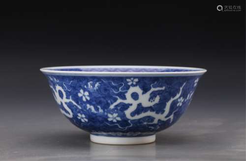 CHINESE BLUE AND WHITE DRAGON PORCELAIN BOWL