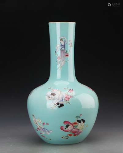 CHINESE TURQUOISE GROUND FAMILLE ROSE BOTTLE VASE