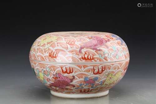 CHINESE FAMILLE ROSE PORCELAIN CHARGER