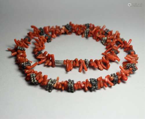 CHINESE CORAL NECKLACE