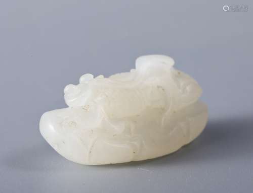 Hetian jade carved decoration