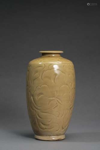 Yaozhou kiln peony grain plum bottle