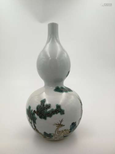 China, Famille Rose Gourd Vase