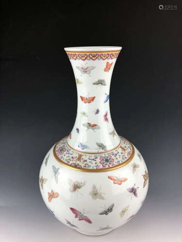 China,Famille Rose Butterfly Vase