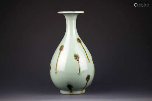 China,Ruyao Yu Hu Chun Vase