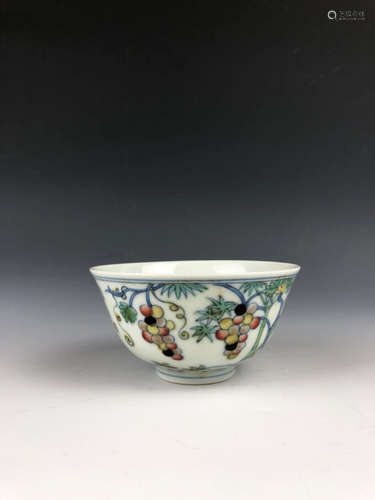 China, Famille Rose Grape Cup