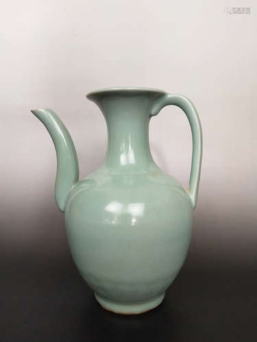 China,Longquan kiln holding pot