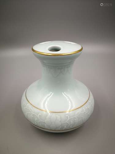 China, White Glazed Brush Pot