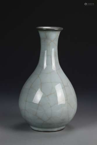 Chinese Crackle Glazed Vase