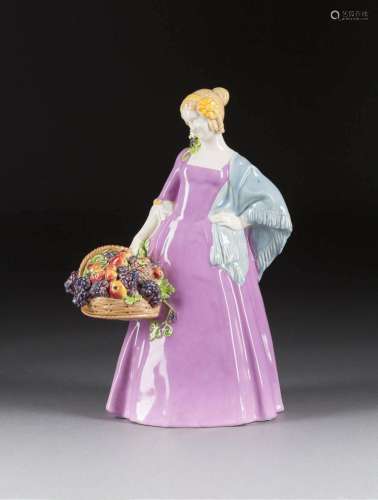 JOHANNA MEIER-MICHEL 1876 Böhmisch-Leipa - ca. 1930 JAHRESZEITENFIGUR 'HERBST' Österreich, Wiener Kunstkeramische Werkstätte Busch & Ludescher, 1910-1930