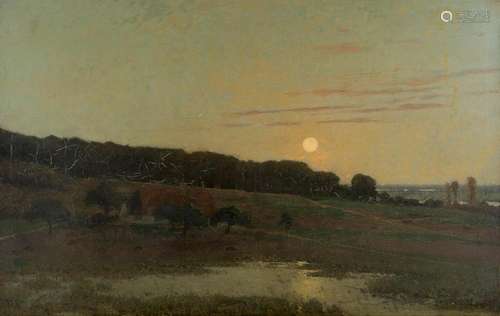 Vollmond über weiter Landschaft