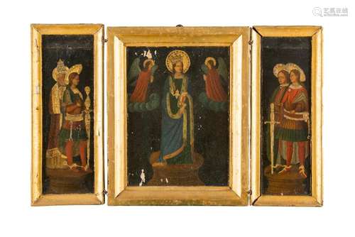 HAUSALTÄRCHEN ALS TRIPTYCHON MIT DER HEILIGEN MARIA UND HEILIGEN