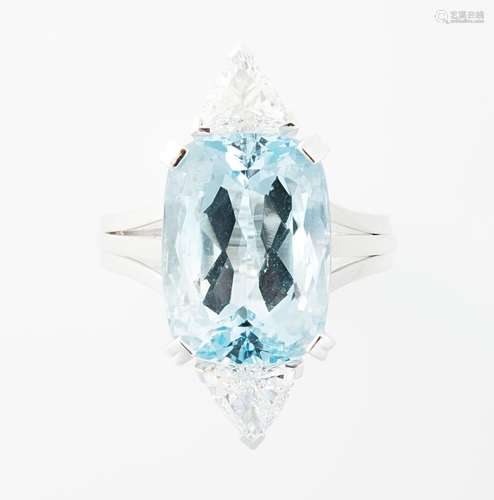 Aquamarin-Diamant-Ring