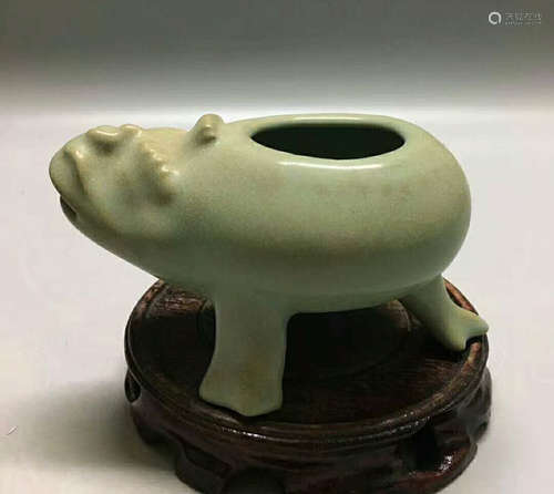 A RUYAO CELADONGLAZED WASHER