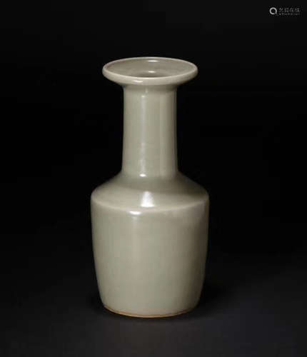 A LONGQUAN YAO EVERT-RIM VASE