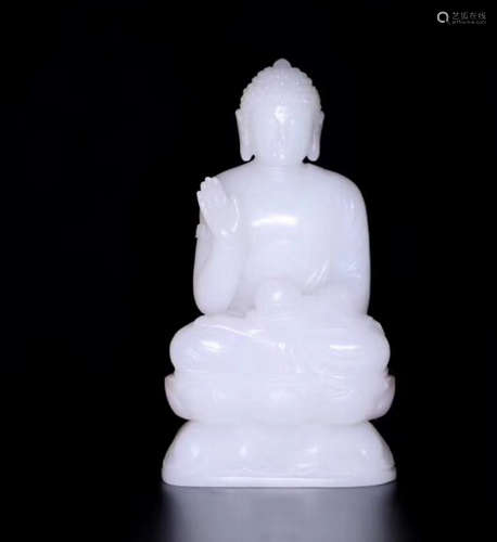 A HETIAN JADE CARVED SAKYAMUNI BUDDDHA STATUE