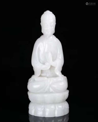 A HETIAN JADE CARVED GUANYIN STATUE