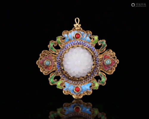 A HETIAN JADE GILT SILVER PENDANT