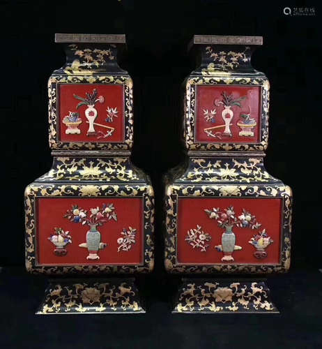 PAIR OF FINE DECORATED LACQUERWARE VASES