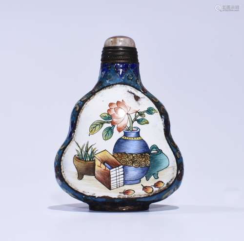 A PAINTED ENAMEL SNUFF BOTTLE, QIANLONG MARK