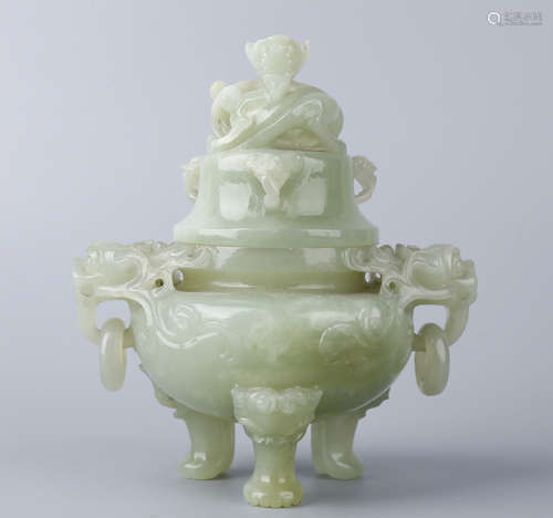 A JADE CENSER AND COVER