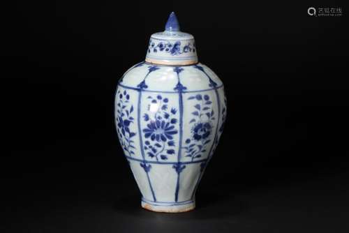 A BLUE AND WHITE MEIPING