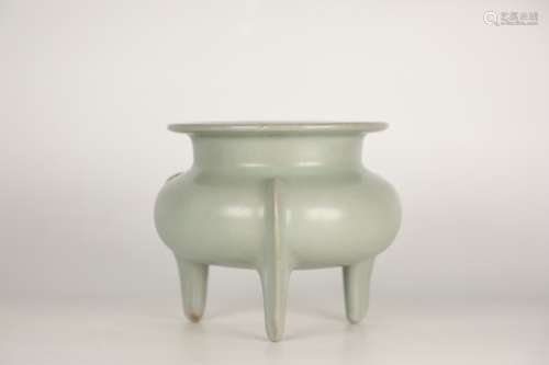 A LONGQUAN WARE CENSER