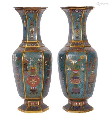 17-19TH CENTURY, A PAIR OF CLOISONNE HEXAGONAL VASES, QING DYNASTY