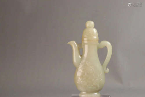 17-19TH CENTURY, A HETIAN JADE FALGON, QING DYNASTY