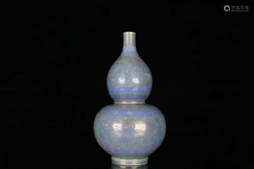 17-19TH CENTURY, A DRAGON PATTERN BLUE GLAZED GOURD DESIGN BOTTLE, QING DYNASTY