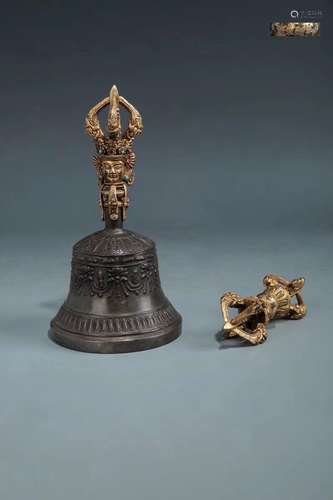 14-16TH CENTURY, A BRONZE GILT VAJRA BELL & VAJRA PESTLE, MING DYNASTY