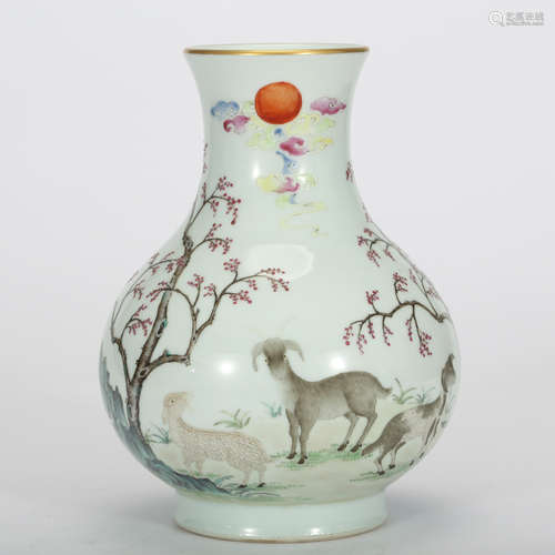 CHINESE FAMILLE ROSE PORCELAIN VASE