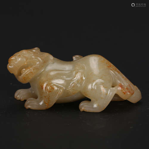 CHINESE ARCHAIC JADE BEAST