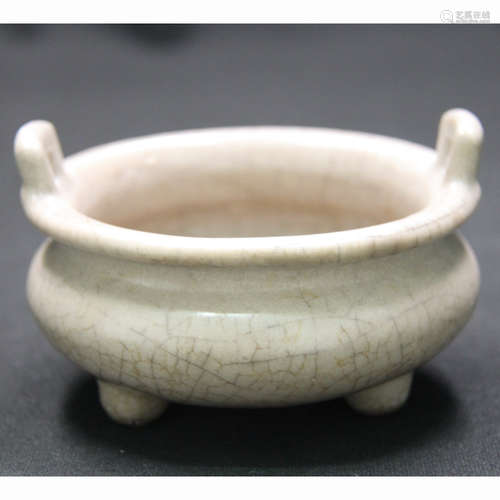 CHINESE PORCELAIN CENSER