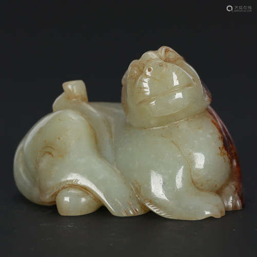 CHINESE ARCHAIC JADE BEAST