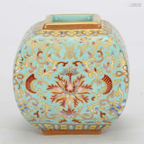 CHINESE FAMILLE ROSE PORCELAIN JAR