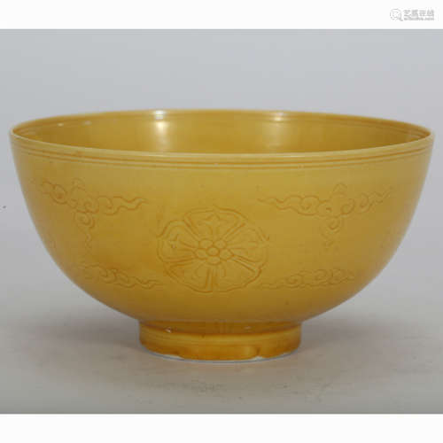 CHINESE YELLOW GROUND BOWL