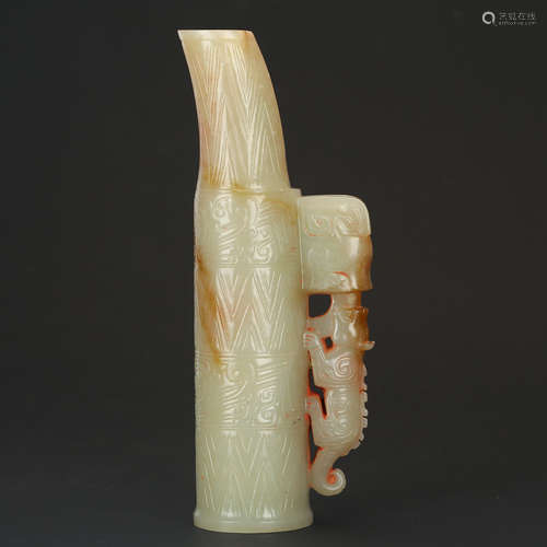 CHINESE ARCHAIC JADE PENDANT