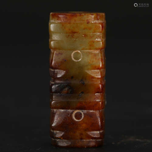 CHINESE ARCHAIC JADE PENDANT