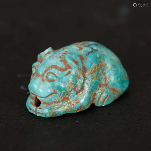 CHINESE STONE CARVED BEAST PENDANT