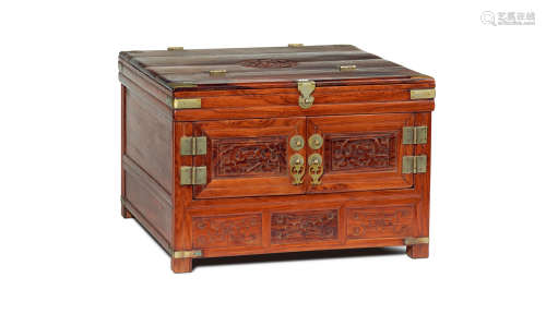 十七世纪 黄花梨镜箱