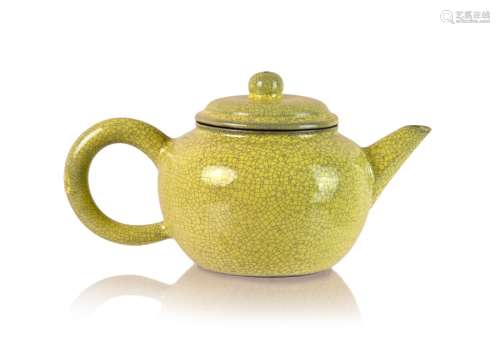 清代宜興水平款黃釉開片紫砂茶壺