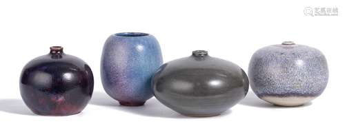 Édouard Chapallaz (1921-2016), quatre petits vases, signés Chapallaz. - 1 vase [...]